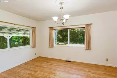 5010 SW Miles St, Portland, OR 97219 - Photo 7
