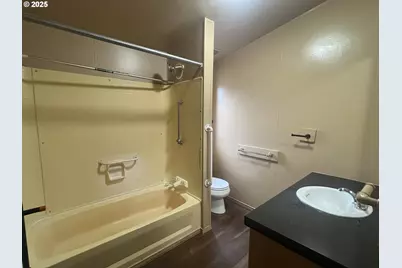 1965 Westside Hwy #97, Kelso, WA 98626 - Photo 9