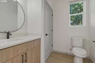 7055 SE 60th Ave, Portland, OR 97206 - Photo 9
