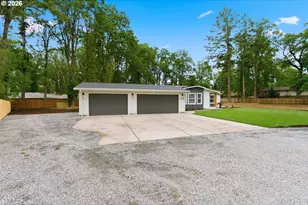 17200 SE Jennings Crest Ln, Milwaukie, OR 97267 - Photo 3