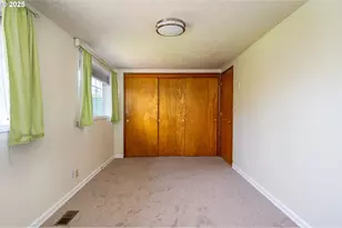 13137 SE Mill St, Portland, OR 97233 - Photo 25