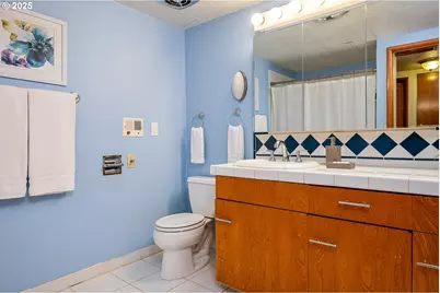 13137 SE Mill St, Portland, OR 97233 - Photo 23