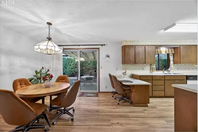 8050 SW 103rd Ave, Beaverton, OR 97008 - Photo 15