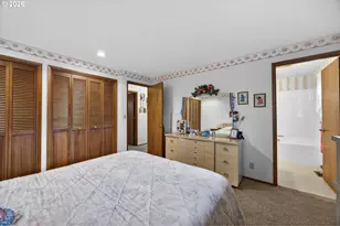 8050 SW 103rd Ave, Beaverton, OR 97008 - Photo 13