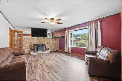 5351 Meeker Dr, Kalama, WA 98625 - Photo 13