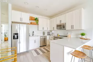 2008-2010 SE 11th Ave, Portland, OR 97214 - Photo 3