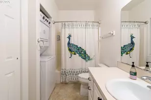 2008-2010 SE 11th Ave, Portland, OR 97214 - Photo 33