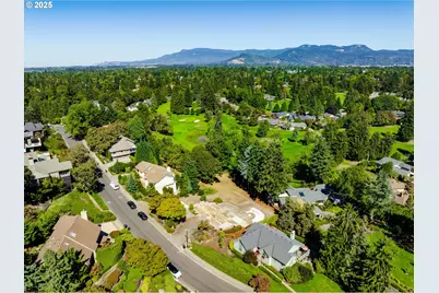 516 Spyglass Dr, Eugene, OR 97401 - Photo 9