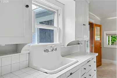 941 SW 10th St, Corvallis, OR 97333 - Photo 15