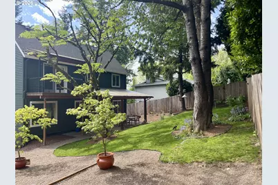 735 SW Caldew Dr, Portland, OR 97219 - Photo 31