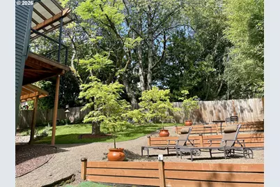 735 SW Caldew Dr, Portland, OR 97219 - Photo 29