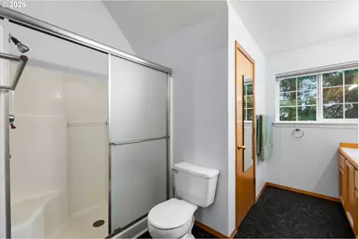 735 SW Caldew Dr, Portland, OR 97219 - Photo 21