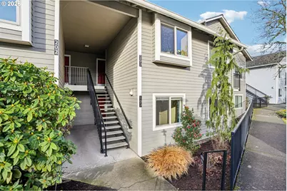 86 Kingsgate Rd #C-103, Lake Oswego, OR 97035 - Photo 1