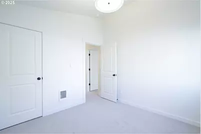 6537 SE Woodstock Blvd, Portland, OR 97206 - Photo 17