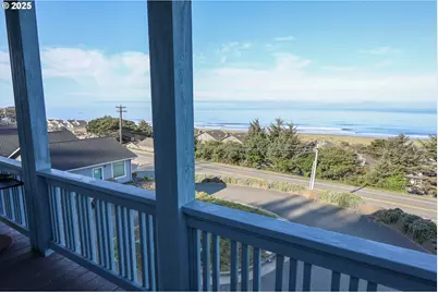 29153 Kerber Dr, Gold Beach, OR 97444 - Photo 15