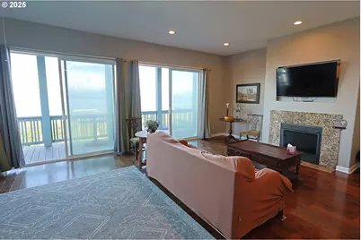 29153 Kerber Dr, Gold Beach, OR 97444 - Photo 13