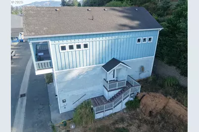 29153 Kerber Dr, Gold Beach, OR 97444 - Photo 9