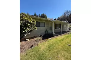 1060 NW 107th Ave, Portland, OR 97229 - Photo 5