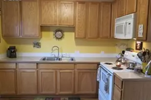 5593 B St, Springfield, OR 97478 - Photo 17