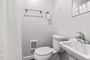1128 S 11th St, Cottage Grove, OR 97424 - Photo 17
