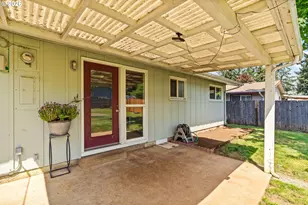 1128 S 11th St, Cottage Grove, OR 97424 - Photo 25