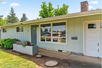 1128 S 11th St, Cottage Grove, OR 97424 - Photo 3