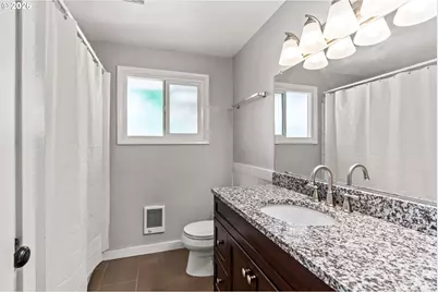 1128 S 11th St, Cottage Grove, OR 97424 - Photo 25
