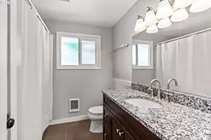 1128 S 11th St, Cottage Grove, OR 97424 - Photo 25