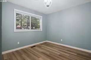 6422 SW Roundtree Ct, Portland, OR 97219 - Photo 23