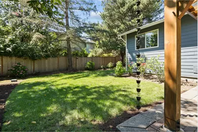 6422 SW Roundtree Ct, Portland, OR 97219 - Photo 35