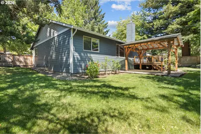 6422 SW Roundtree Ct, Portland, OR 97219 - Photo 37