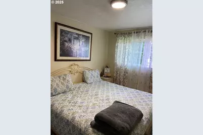 14407 SE Stephens St, Portland, OR 97233 - Photo 9