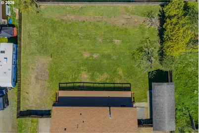 1601 Maple St, Myrtle Point, OR 97458 - Photo 5