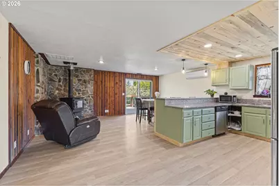 1601 Maple St, Myrtle Point, OR 97458 - Photo 11