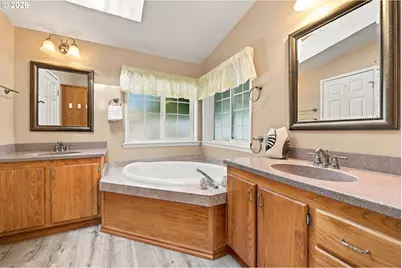2587 Northampton, Eugene, OR 97404 - Photo 35