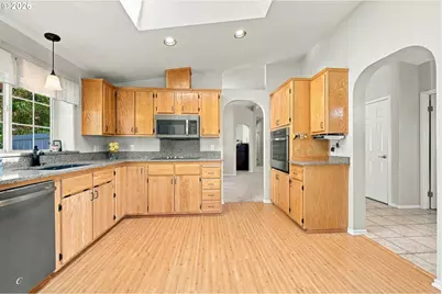 2587 Northampton, Eugene, OR 97404 - Photo 13