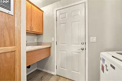 2587 Northampton, Eugene, OR 97404 - Photo 23