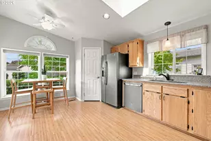 2587 Northampton, Eugene, OR 97404 - Photo 9