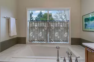 22515 Ponderay Dr, West Linn, OR 97068 - Photo 31