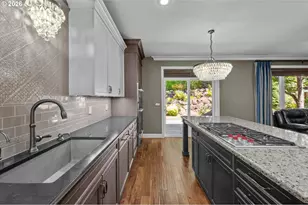 4965 Mulholland Dr, Lake Oswego, OR 97035 - Photo 13