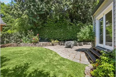 7211 SW Brier Pl, Portland, OR 97219 - Photo 33