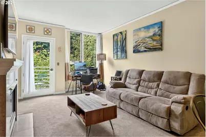 1132 SW 19th Ave #309, Portland, OR 97205 - Photo 3
