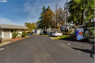 351 Front St, Junction City, OR 97448 - Photo 1