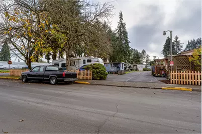 351 Front St, Junction City, OR 97448 - Photo 27