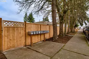 351 Front St, Junction City, OR 97448 - Photo 29