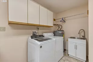 299 Cedar Ln, Longview, WA 98632 - Photo 11