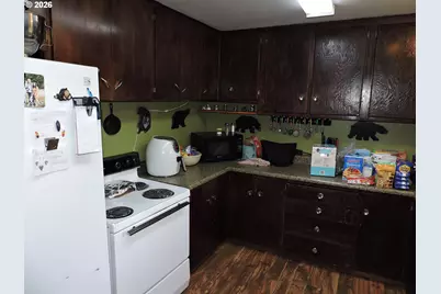 9200 SW Sagert St, Tualatin, OR 97062 - Photo 3