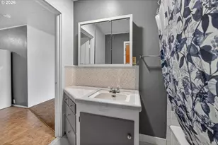 262 NW Cecil Ave, Roseburg, OR 97470 - Photo 19