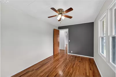 262 NW Cecil Ave, Roseburg, OR 97470 - Photo 15