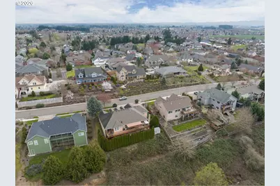 521 NW Mt Mazama St, McMinnville, OR 97128 - Photo 27